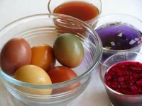 Πασχαλινά αυγά με φυσικές βαφές